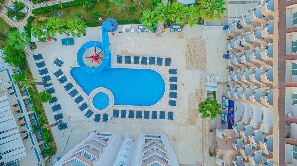 Pyxis Beach Hotel