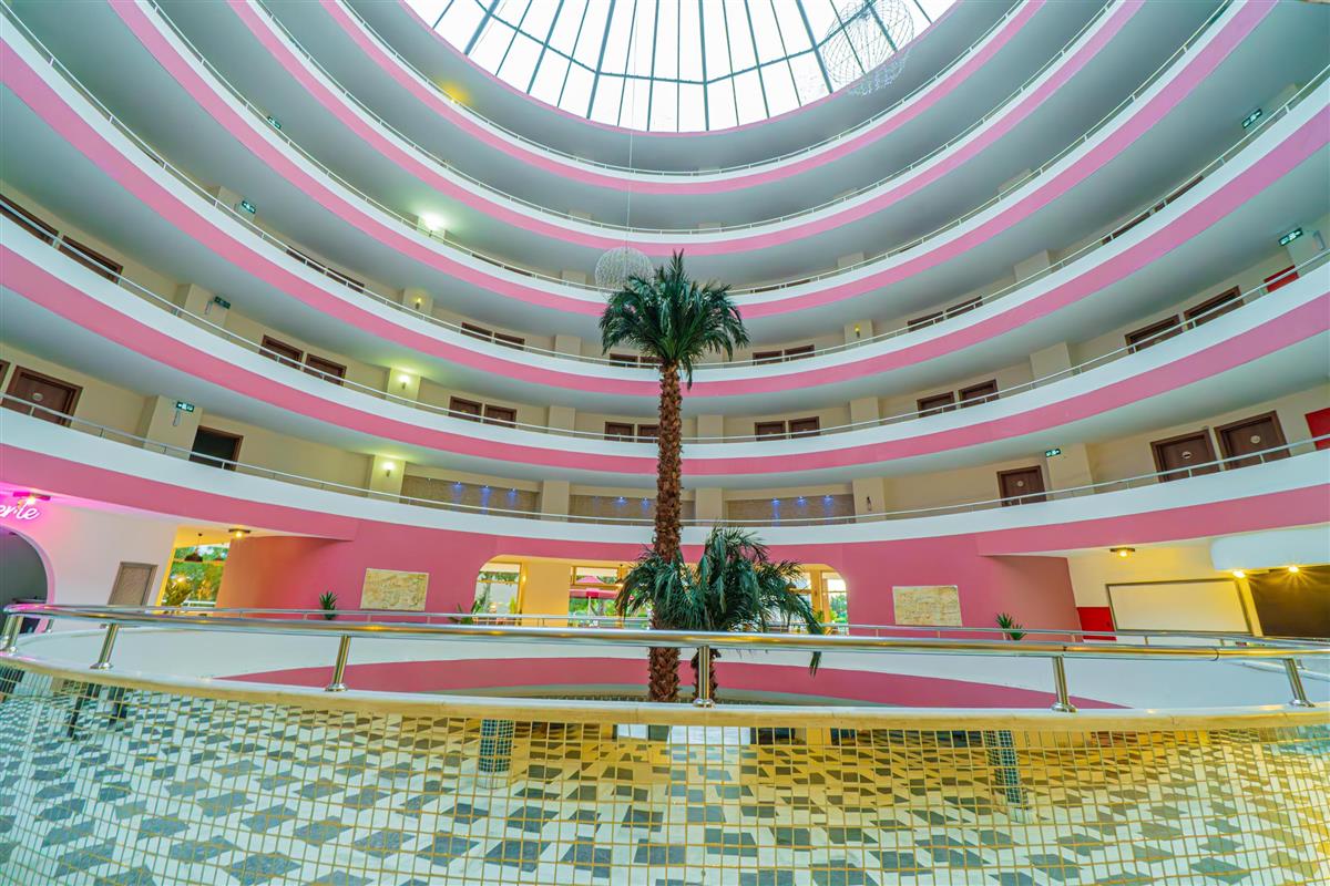 Pyxis Beach Hotel