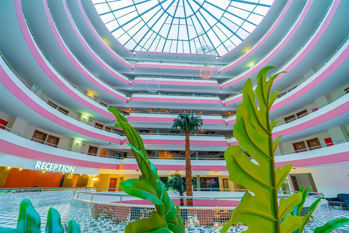 Pyxis Beach Hotel