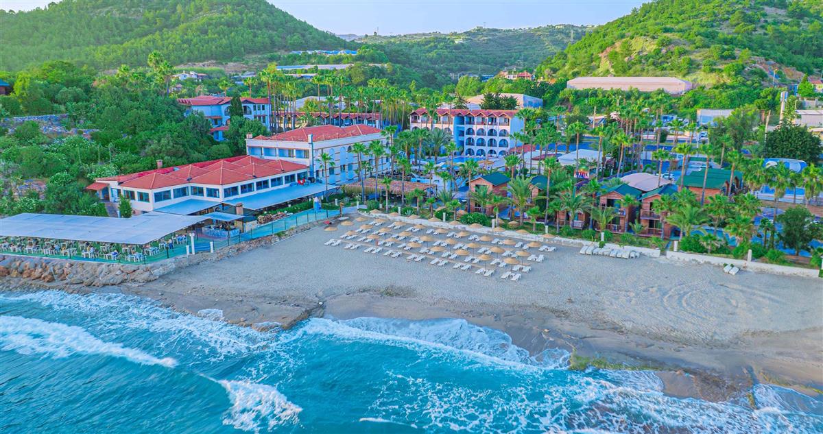 Club Tropical Beach Hotel
