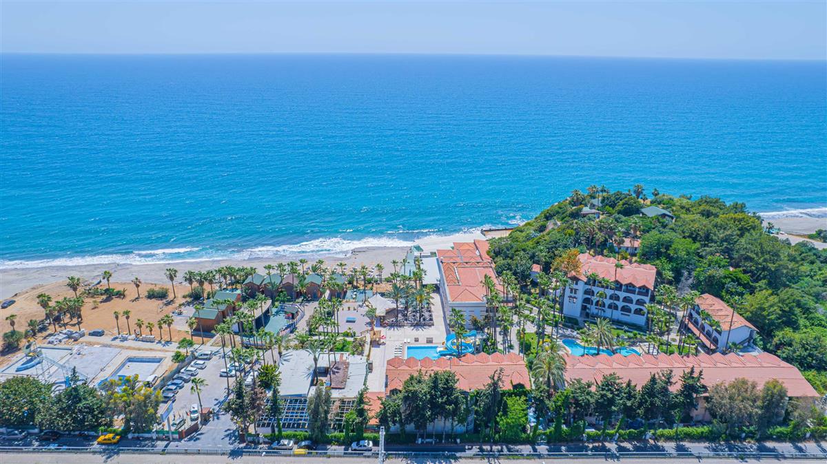 Club Tropical Beach Hotel