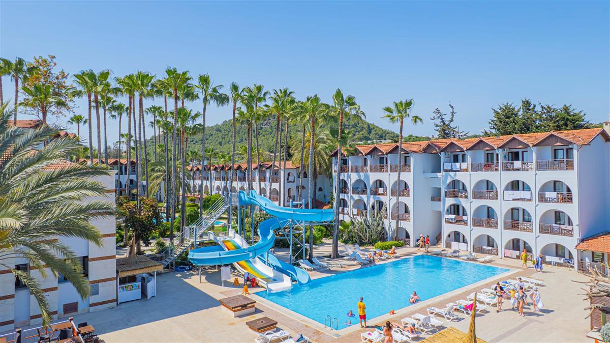 Club Tropical Beach Hotel
