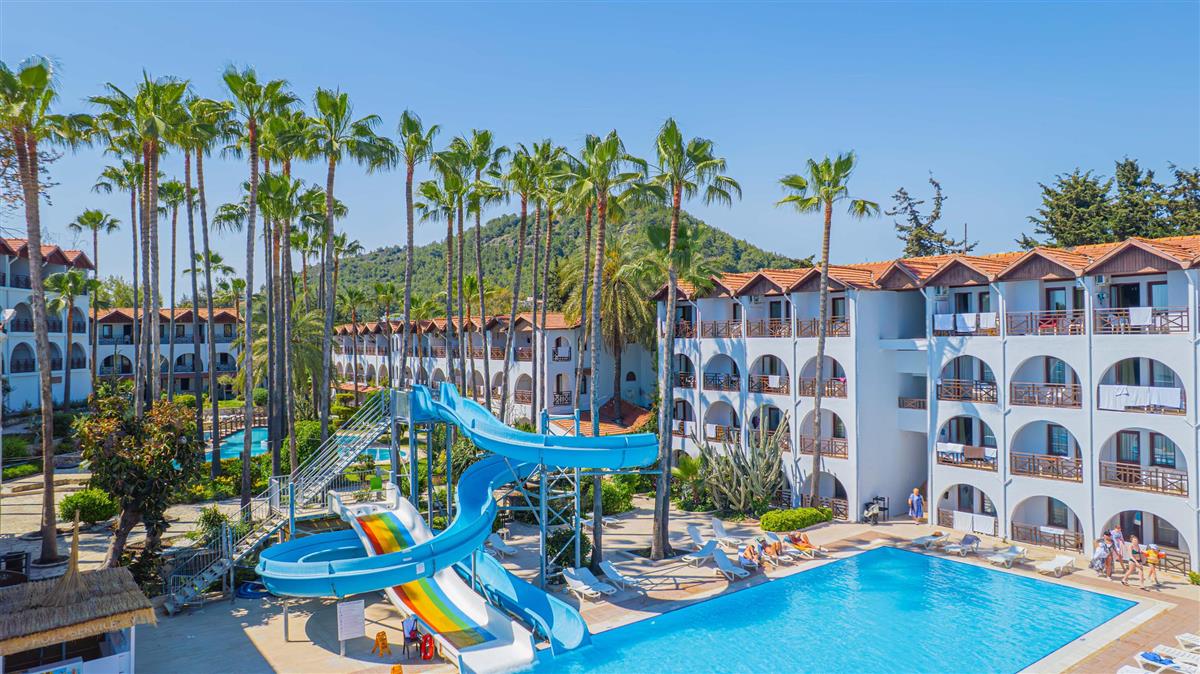Club Tropical Beach Hotel