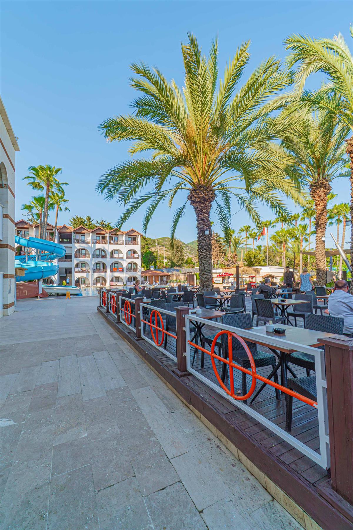 Club Tropical Beach Hotel