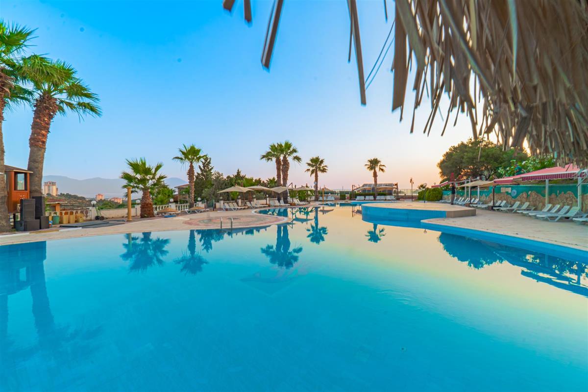 VAV Tatil Köyü Kuşadası