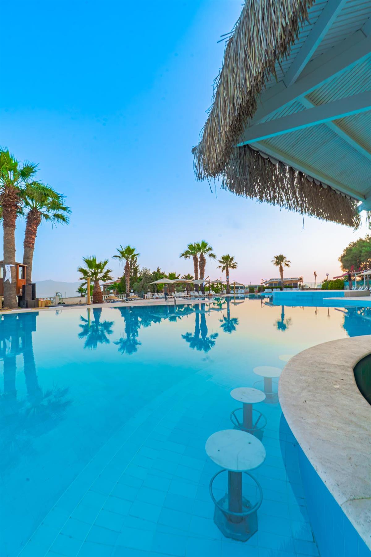 VAV Tatil Köyü Kuşadası
