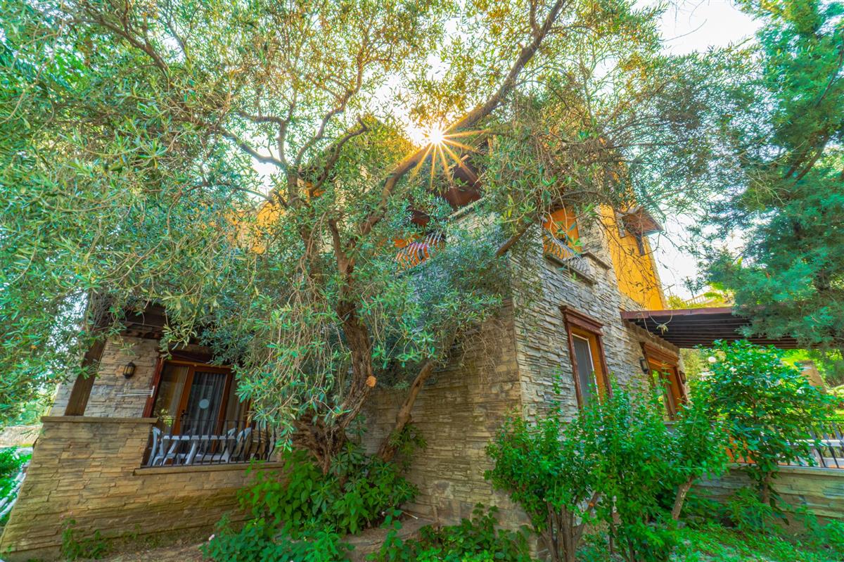 VAV Tatil Köyü Kuşadası