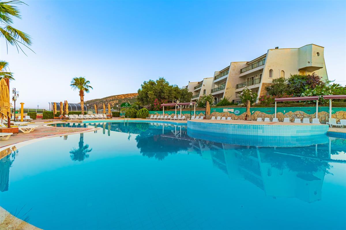 VAV Tatil Köyü Kuşadası