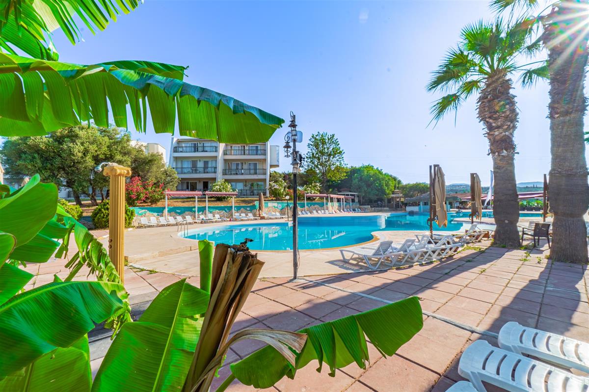 VAV Tatil Köyü Kuşadası