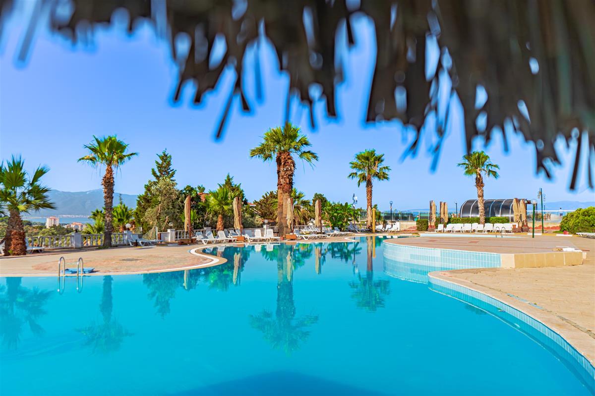 VAV Tatil Köyü Kuşadası