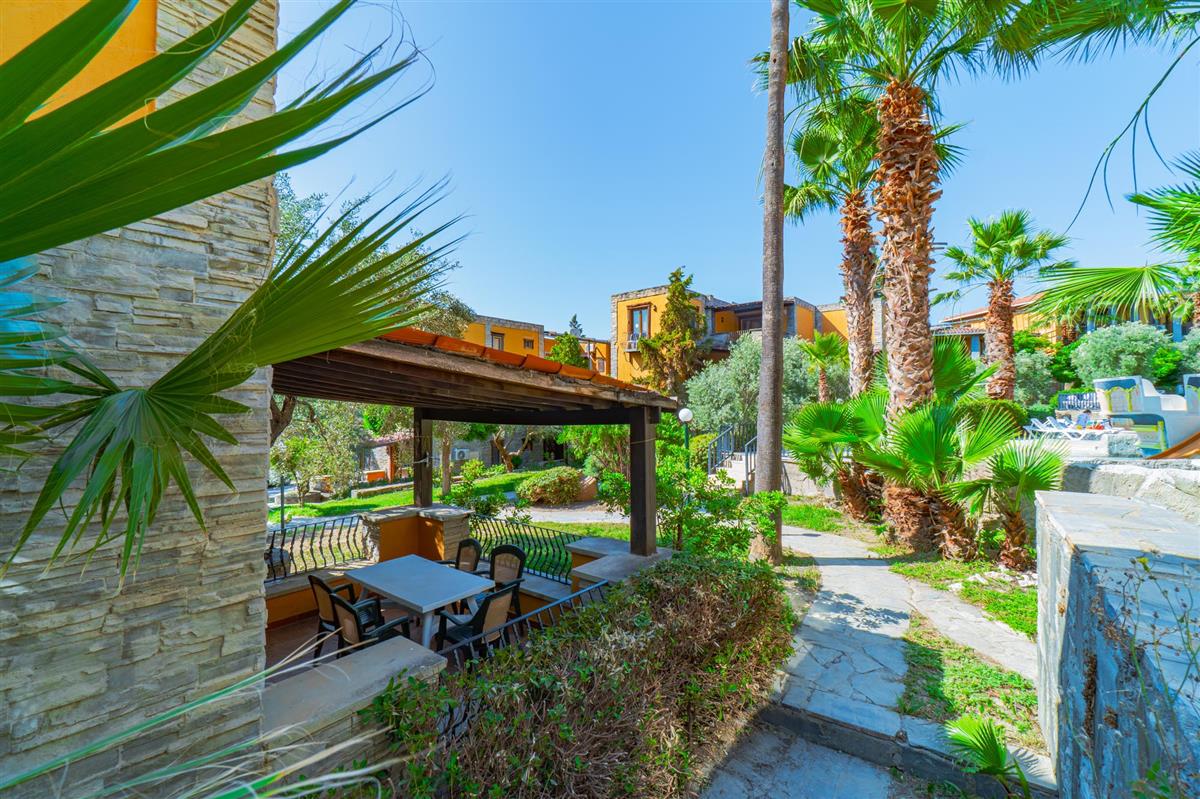 VAV Tatil Köyü Kuşadası