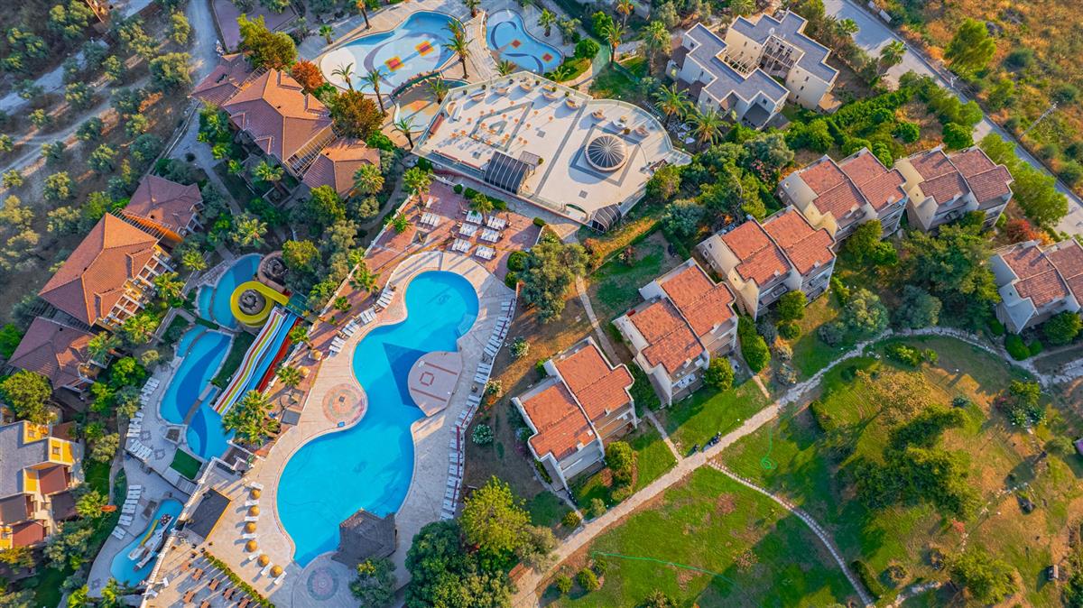 VAV Tatil Köyü Kuşadası