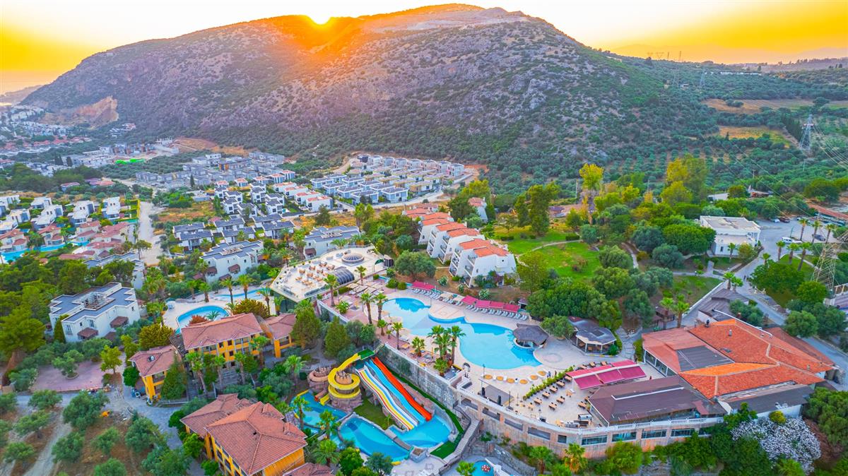 VAV Tatil Köyü Kuşadası