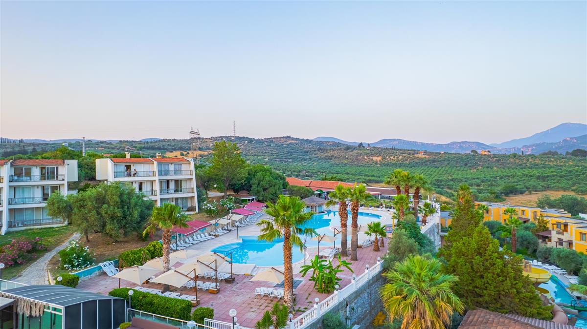 VAV Tatil Köyü Kuşadası