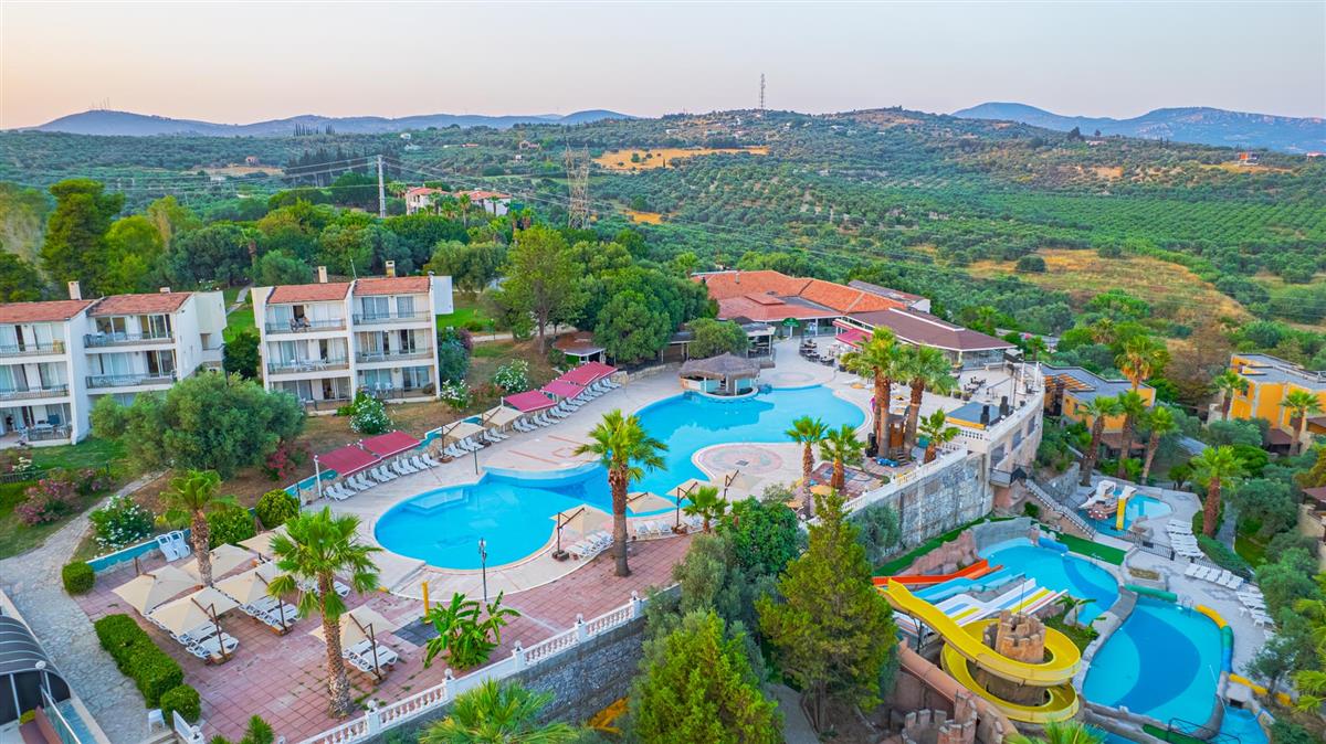 VAV Tatil Köyü Kuşadası