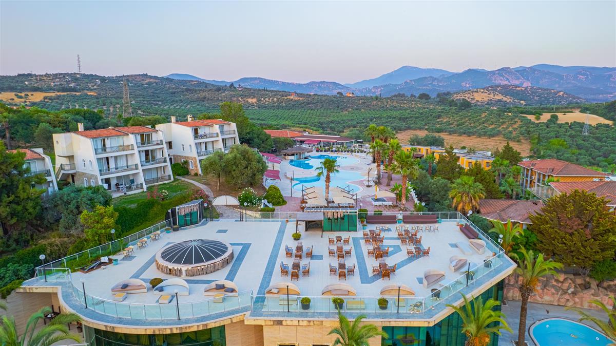 VAV Tatil Köyü Kuşadası