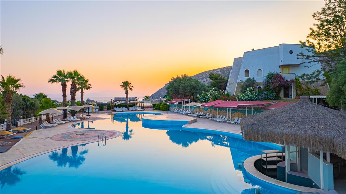 VAV Tatil Köyü Kuşadası