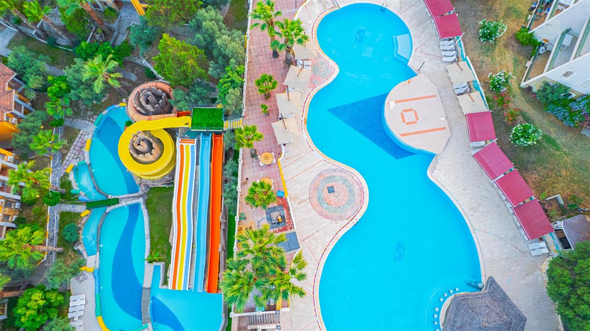 VAV Tatil Köyü Kuşadası