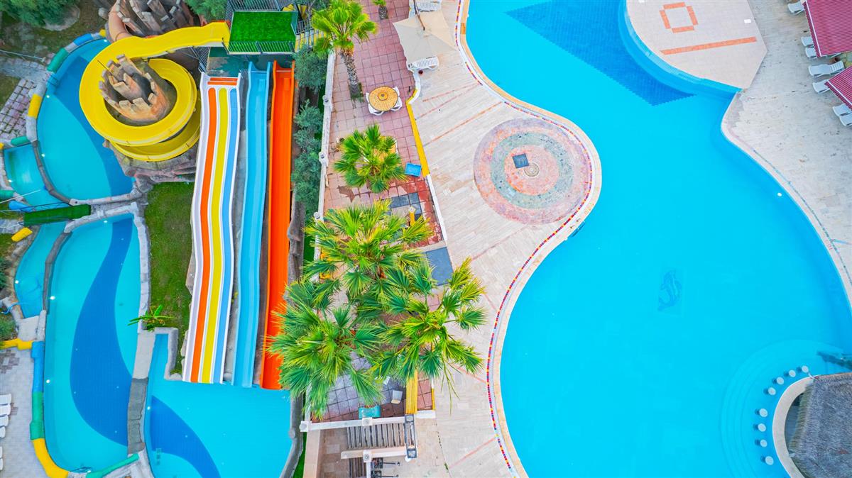 VAV Tatil Köyü Kuşadası