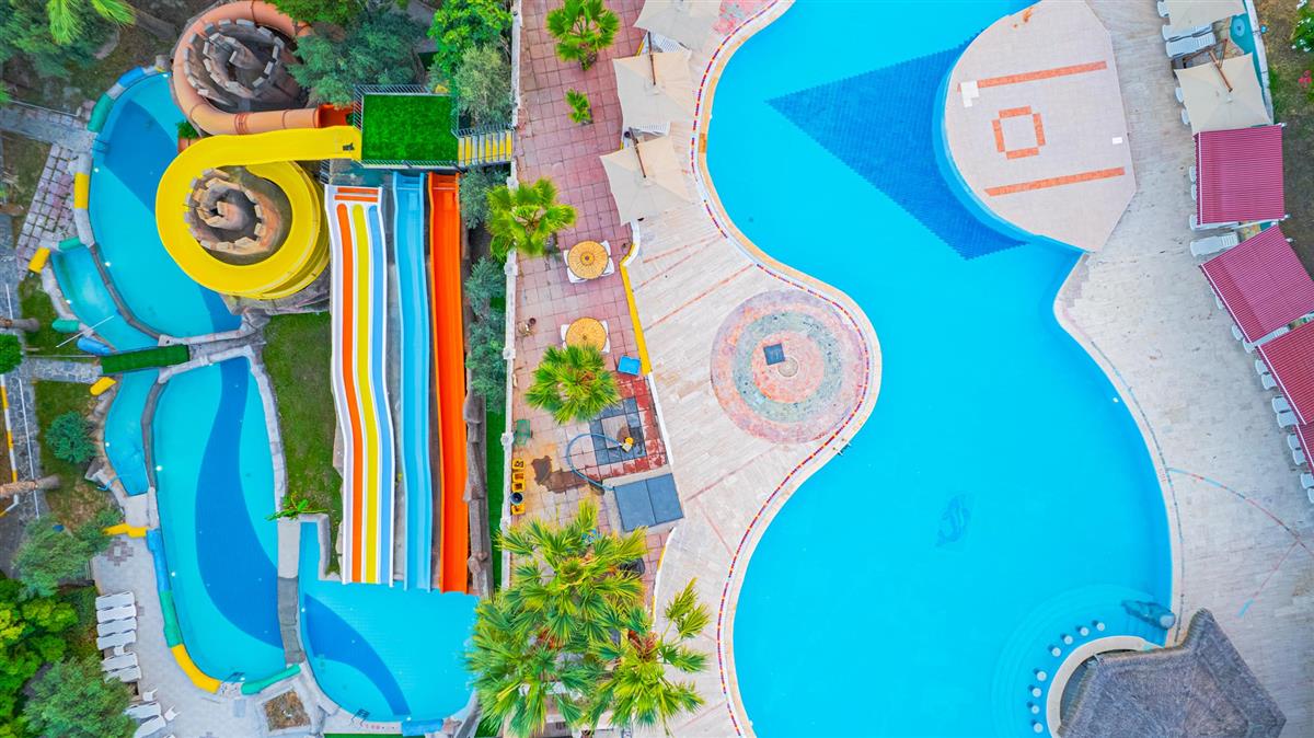 VAV Tatil Köyü Kuşadası