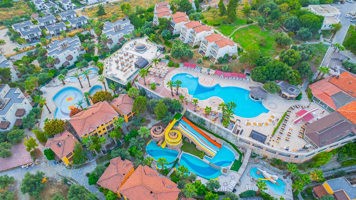 VAV Tatil Köyü Kuşadası