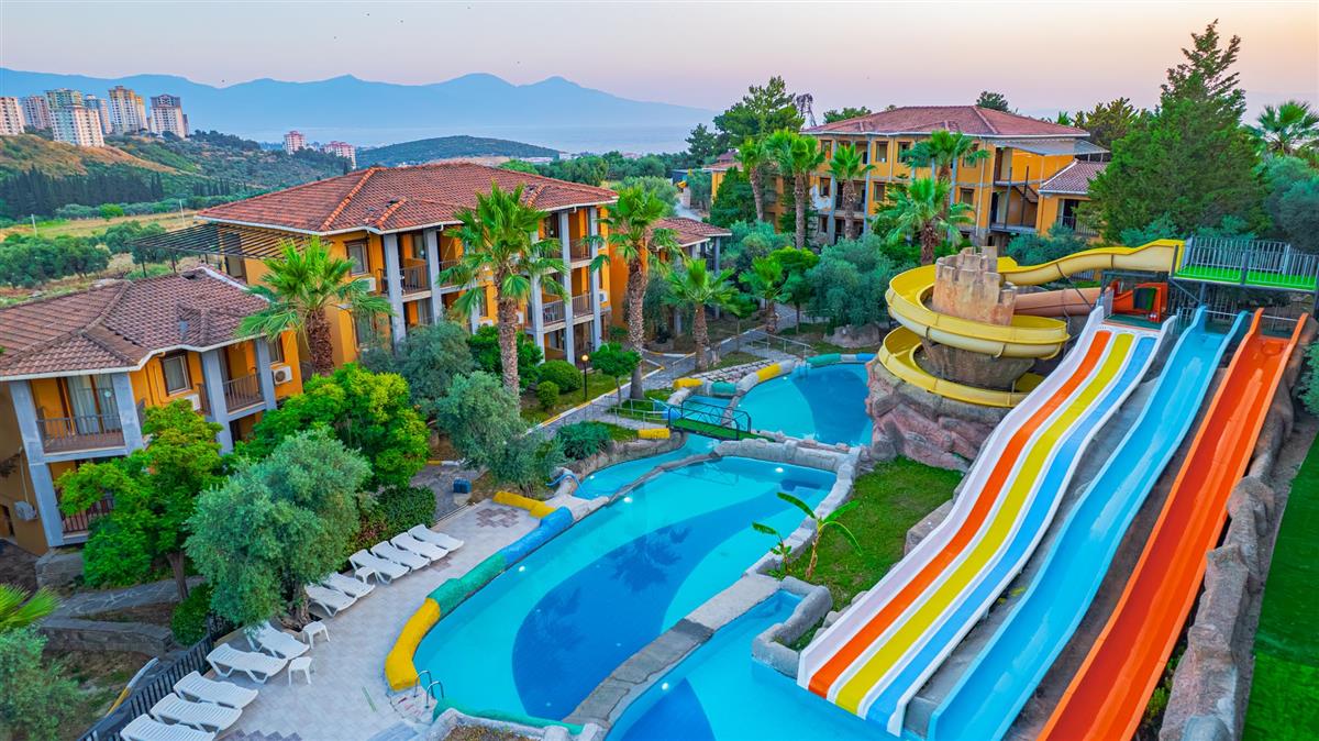 VAV Tatil Köyü Kuşadası