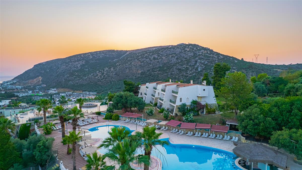 VAV Tatil Köyü Kuşadası