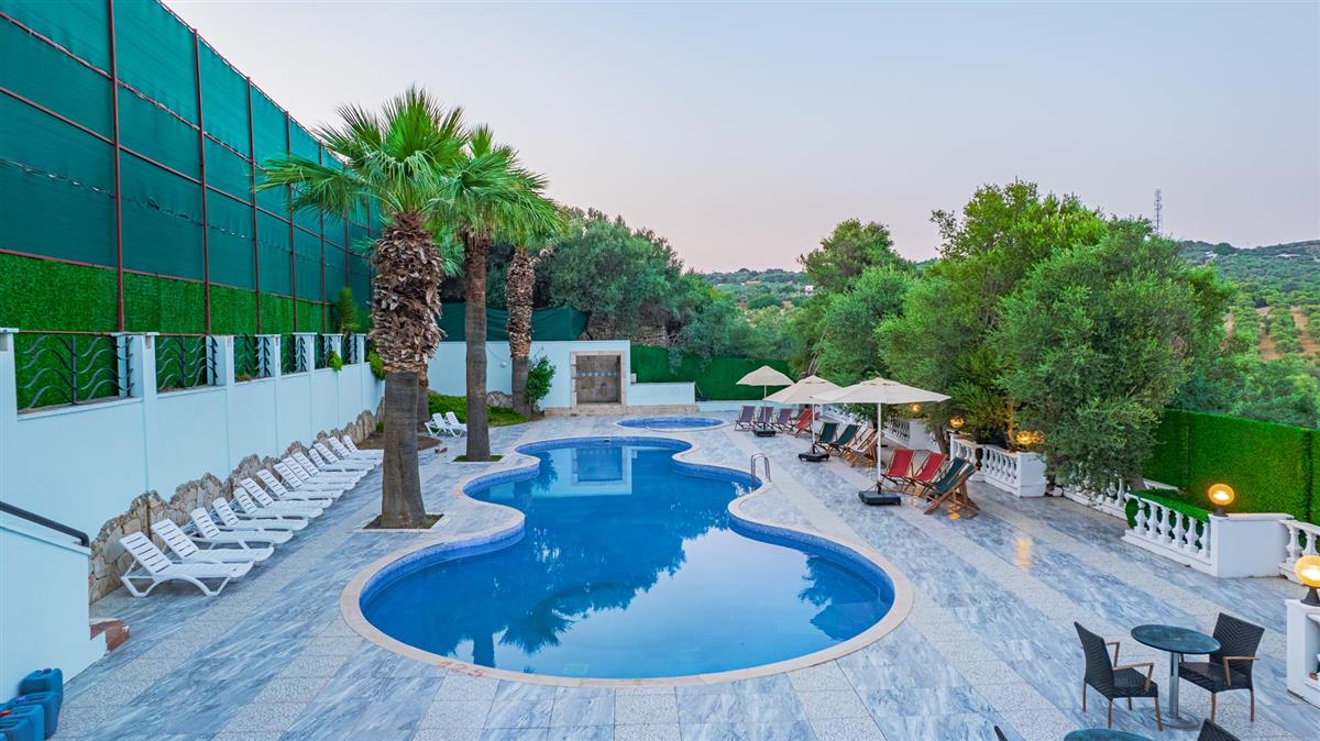 VAV Tatil Köyü Kuşadası