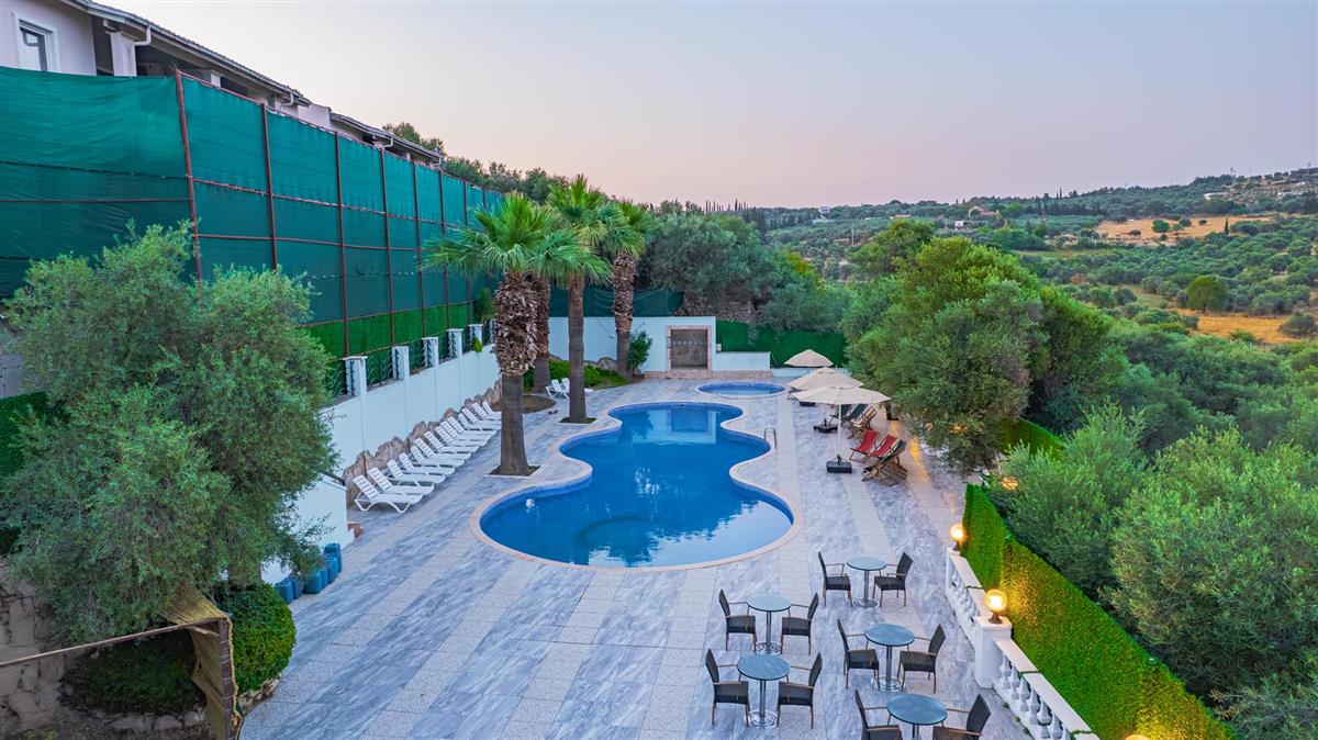 VAV Tatil Köyü Kuşadası
