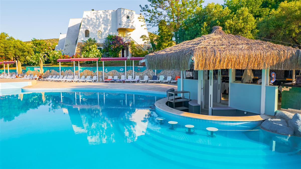 VAV Tatil Köyü Kuşadası