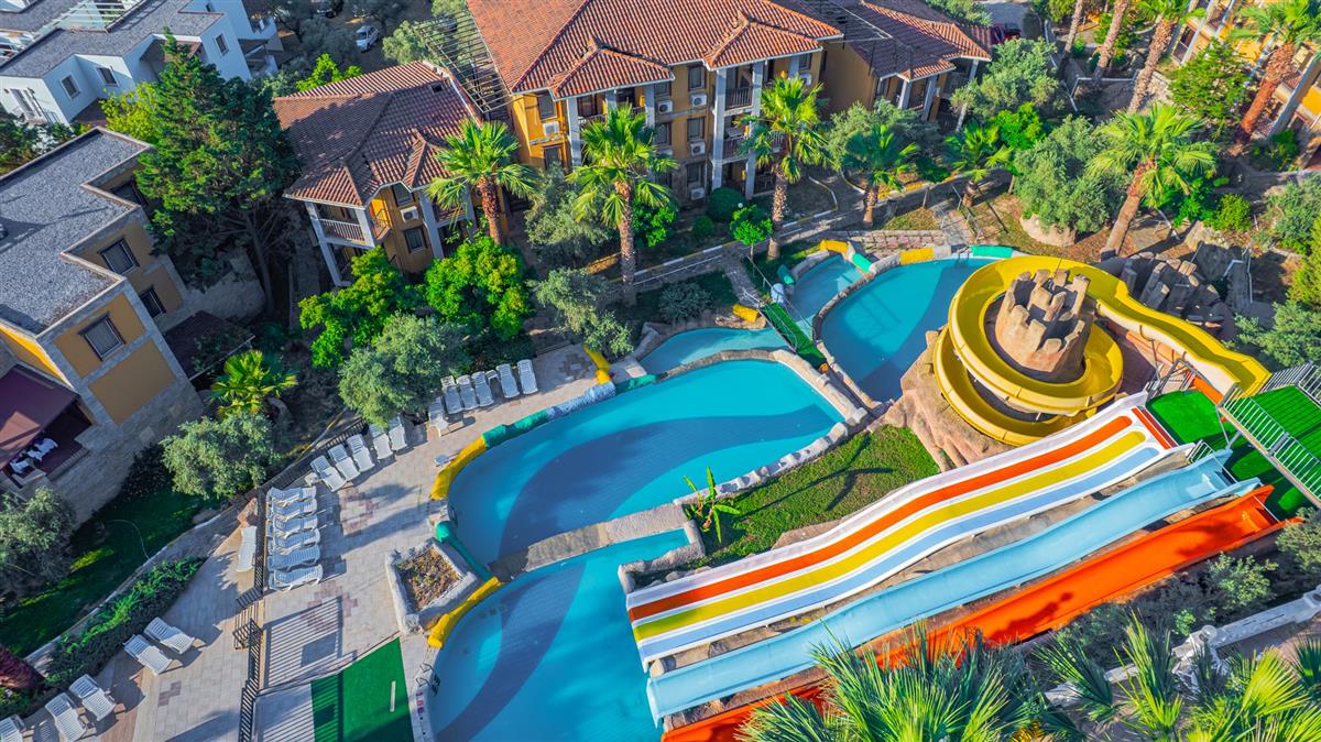 VAV Tatil Köyü Kuşadası