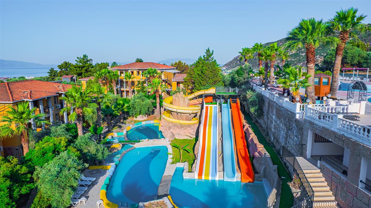 VAV Tatil Köyü Kuşadası