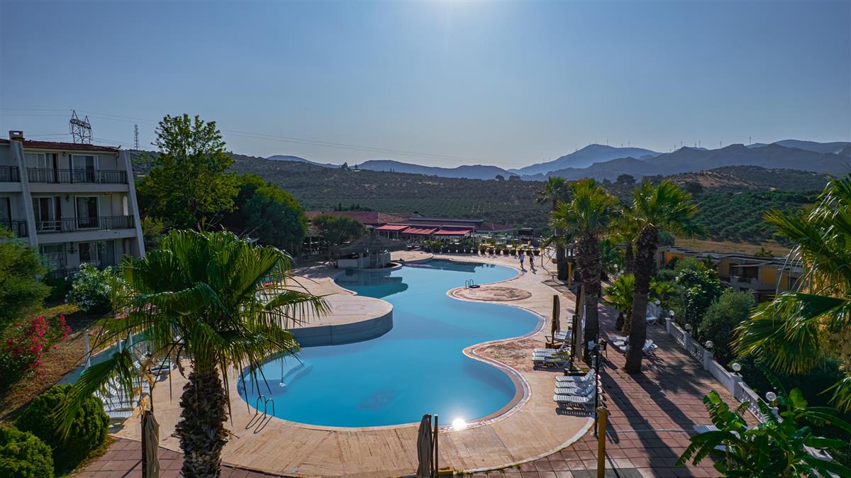 VAV Tatil Köyü Kuşadası