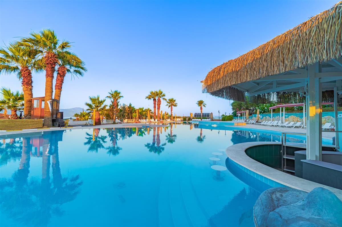 VAV Tatil Köyü Kuşadası