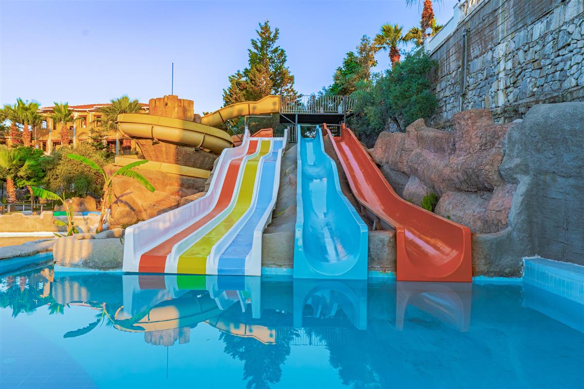 VAV Tatil Köyü Kuşadası