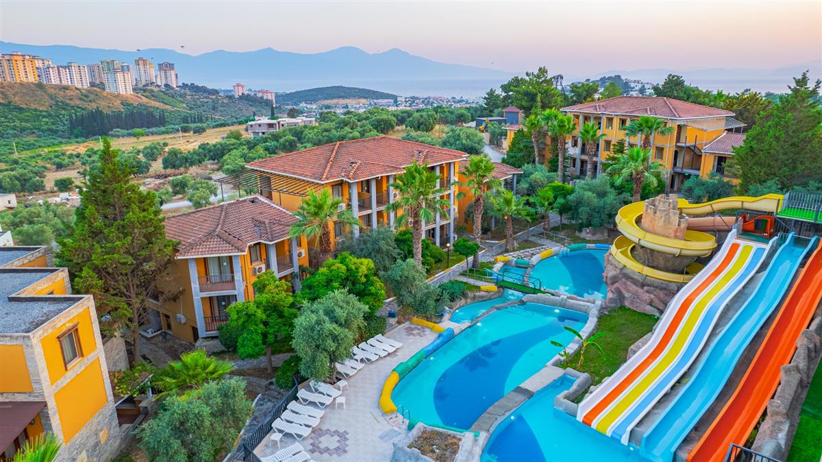 VAV Tatil Köyü Kuşadası