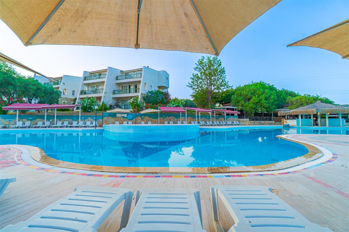 VAV Tatil Köyü Kuşadası