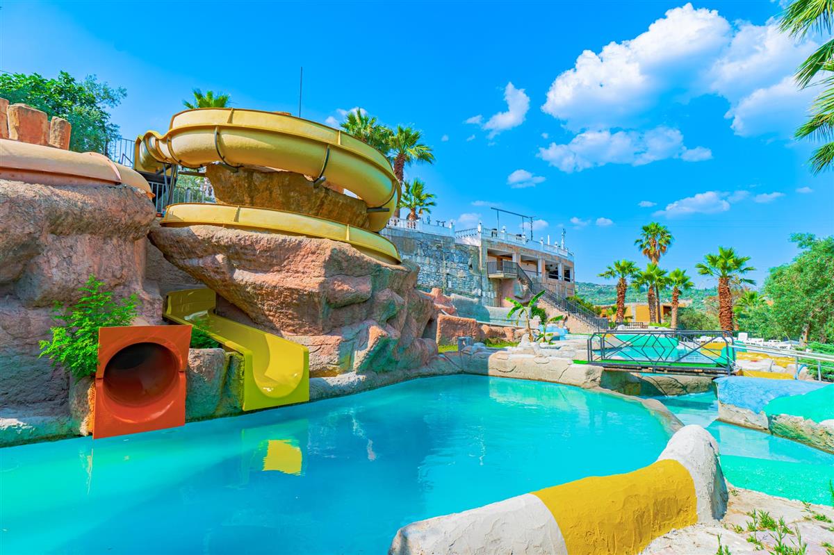 VAV Tatil Köyü Kuşadası