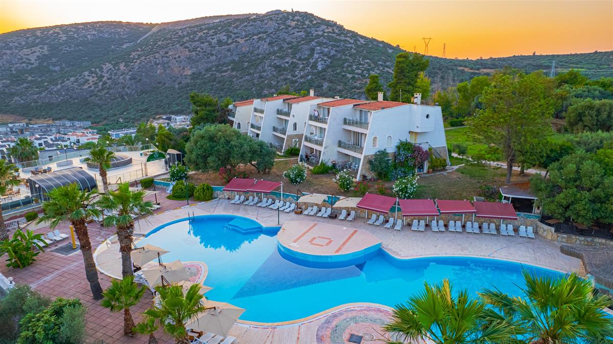 VAV Tatil Köyü Kuşadası