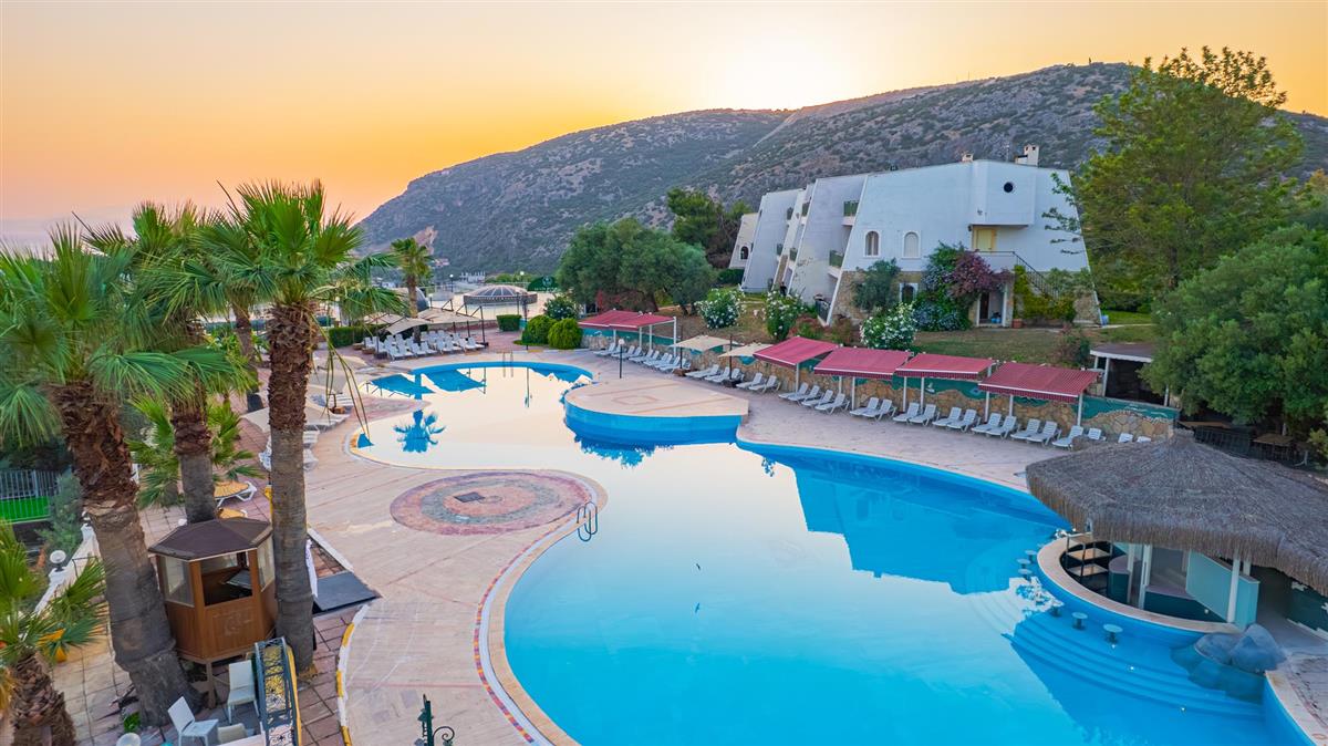 VAV Tatil Köyü Kuşadası